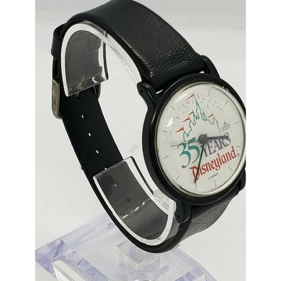 Vintage Lorus V511 Disneyland Watch main image 10